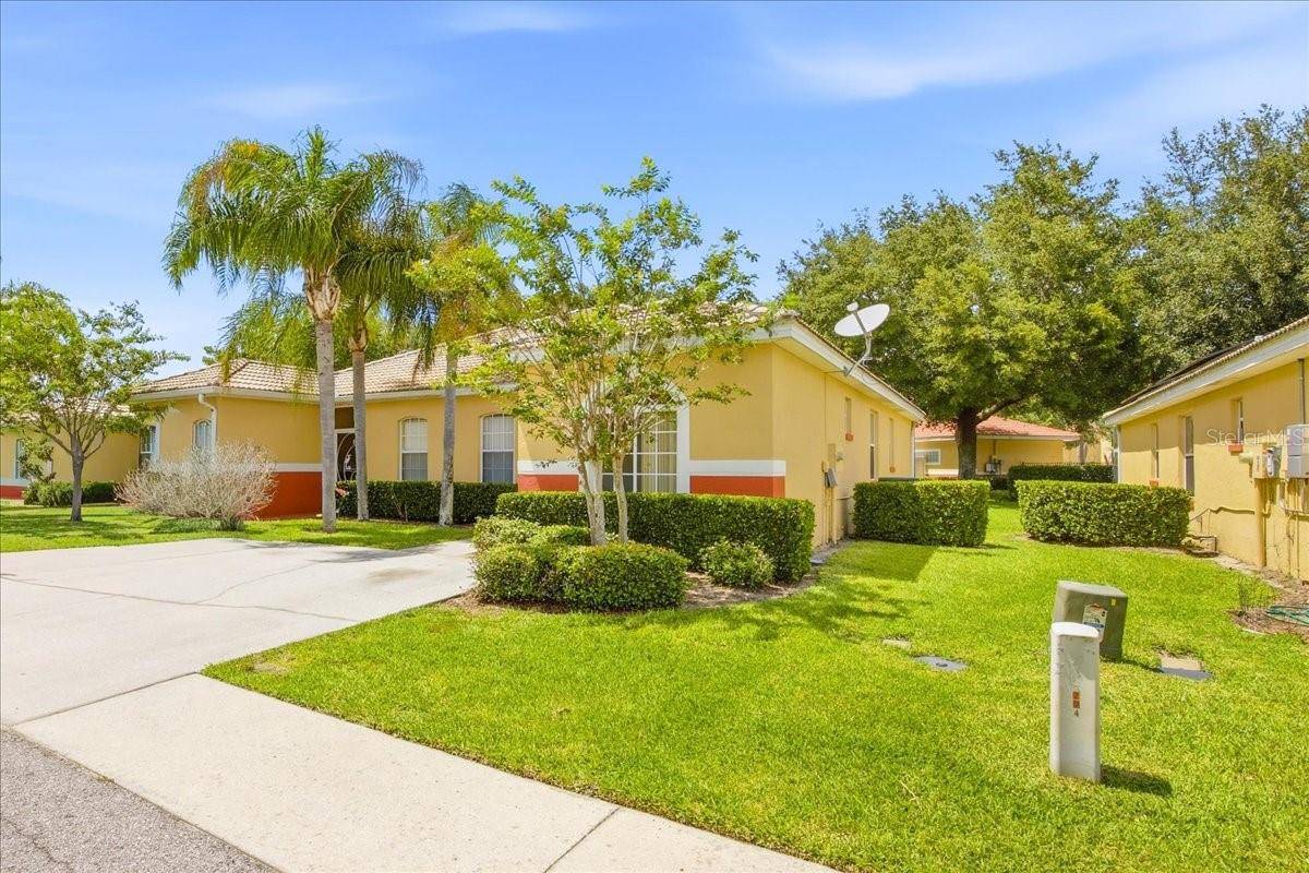 157 OCEAN BLUFF DR, Poinciana, FL 34759