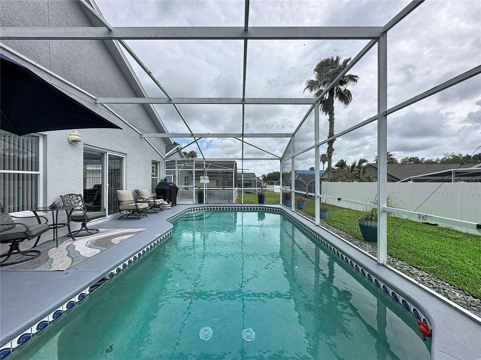 208 CASTLEMAIN CIR, Davenport, FL 33897