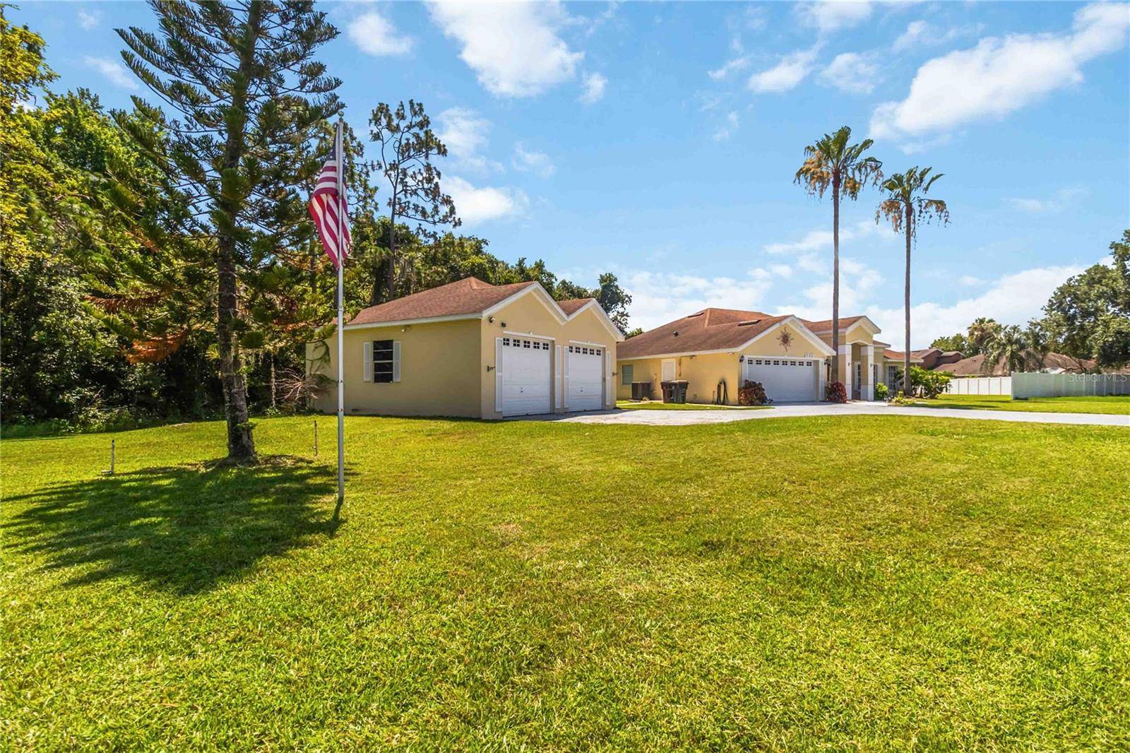 3225 CANOE CREEK RD, St Cloud, FL 34772