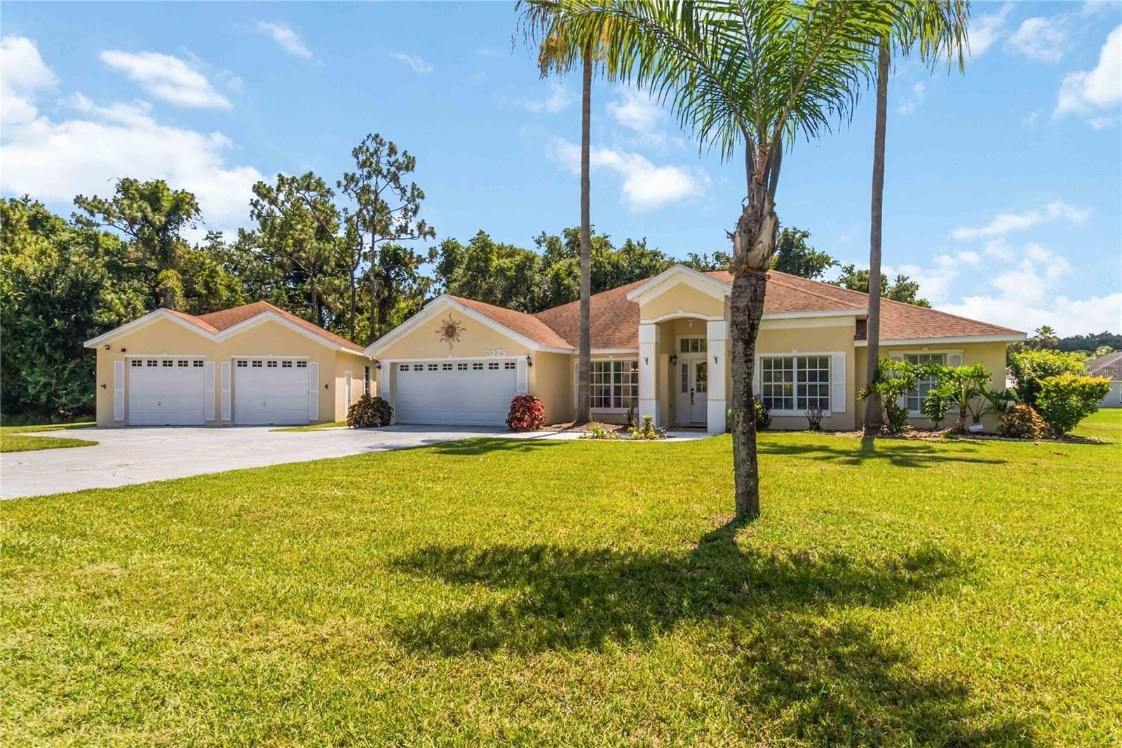 3225 CANOE CREEK RD, St Cloud, FL 34772
