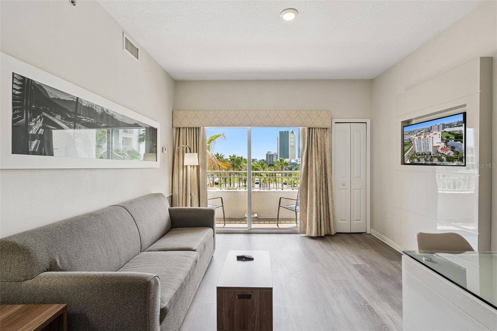 7395 UNIVERSAL BLVD #403, Orlando, FL 32819