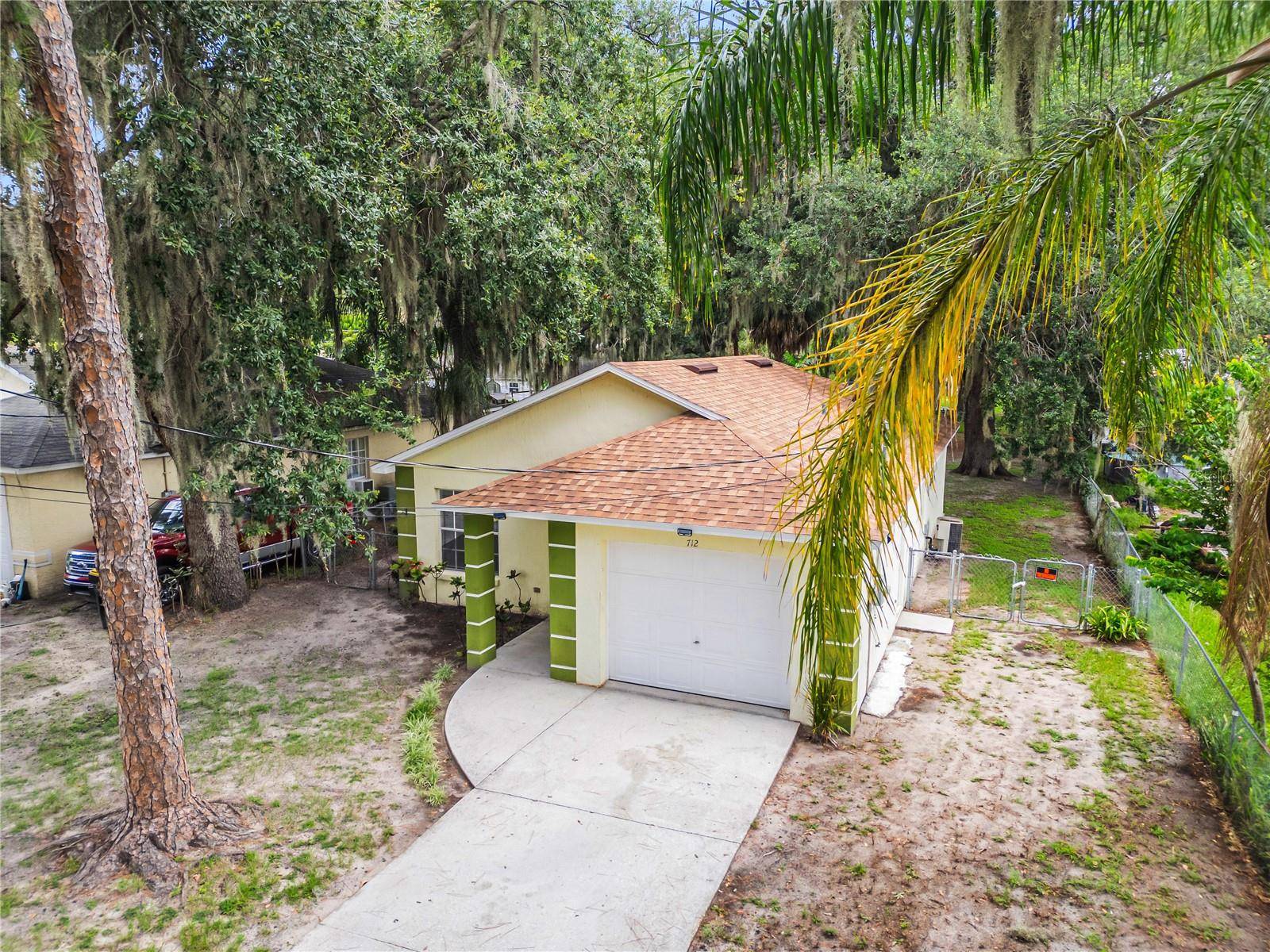 712 VIRGINIA AVE, Auburndale, FL 33823