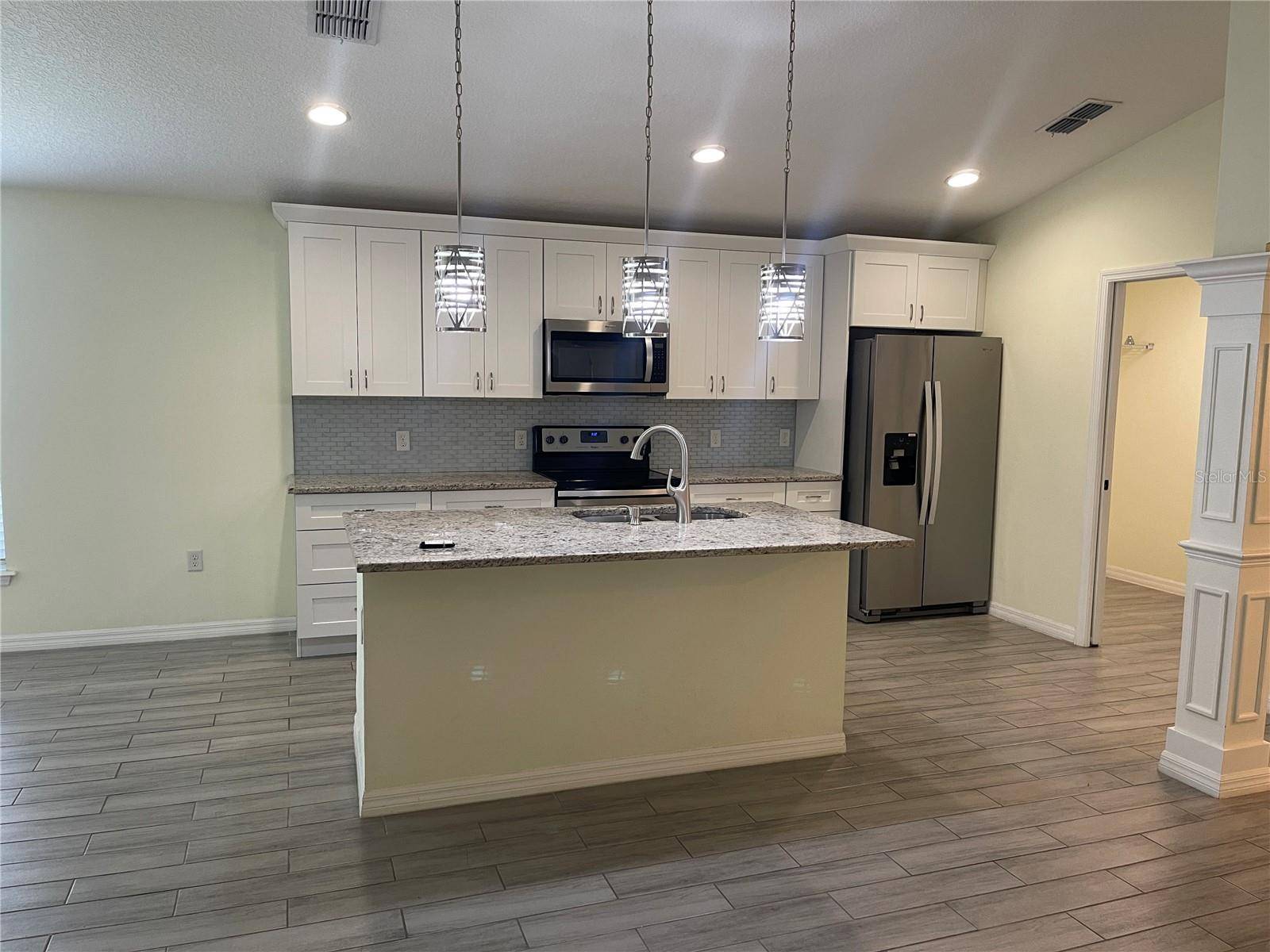 208 MISSOURI AVE, St Cloud, FL 34769