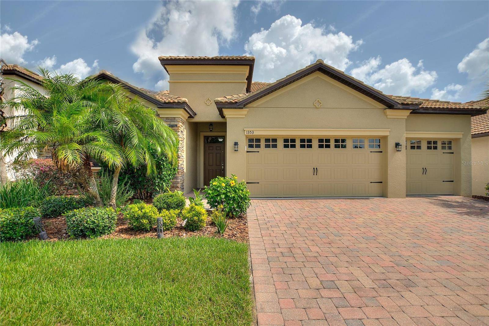 1353 PALMETTO DUNES ST, Davenport, FL 33896