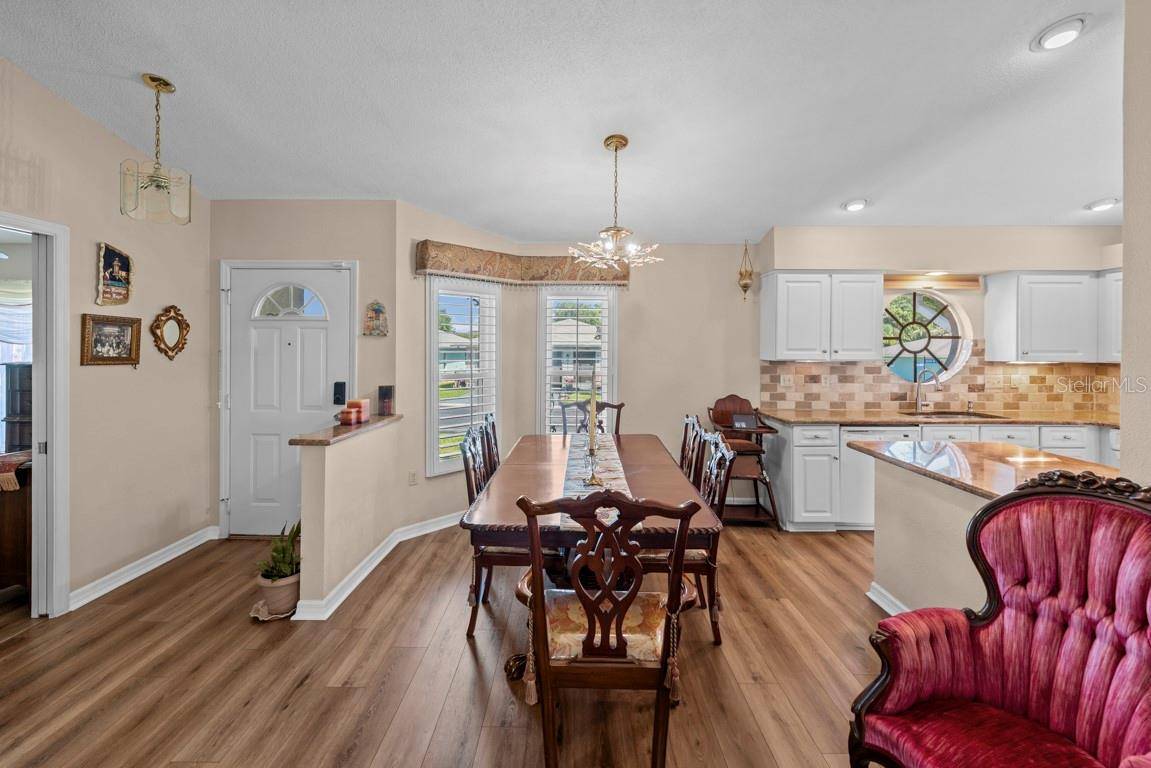 6323 SILVER LAKES DR E, Lakeland, FL 33810