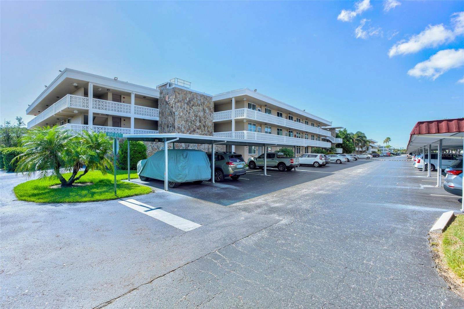 5095 BAY ST NE #310, St Petersburg, FL 33703