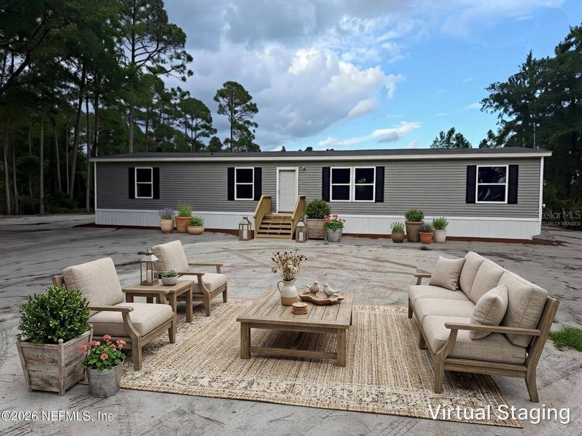 114 NUTMEG TRL, Interlachen, FL 32148