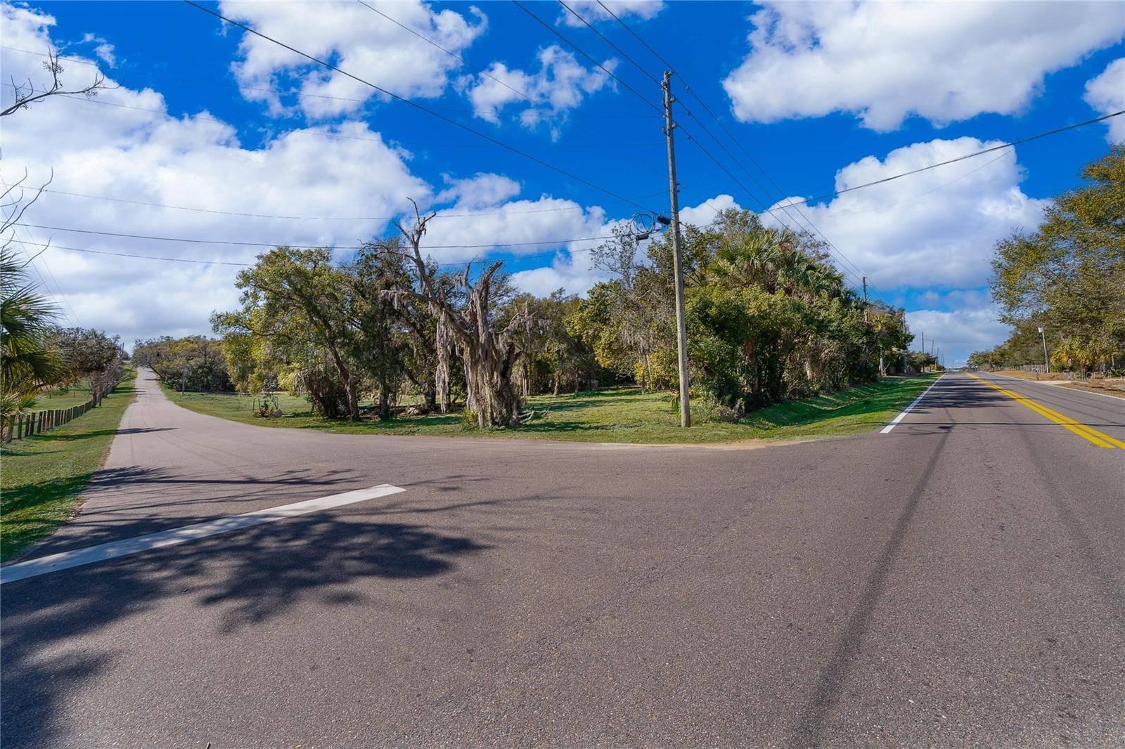 250 MCGUIRE RD, Apopka, FL 32712