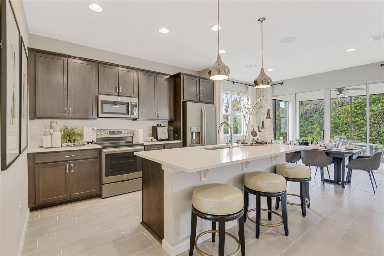 3451 MACCHI AVE, Tavares, FL 32778