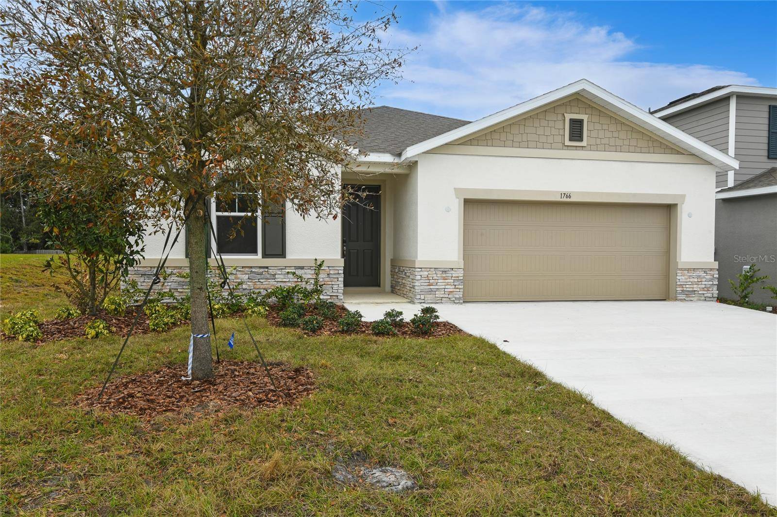 1766 CARNELIAN ST, Deland, FL 32720