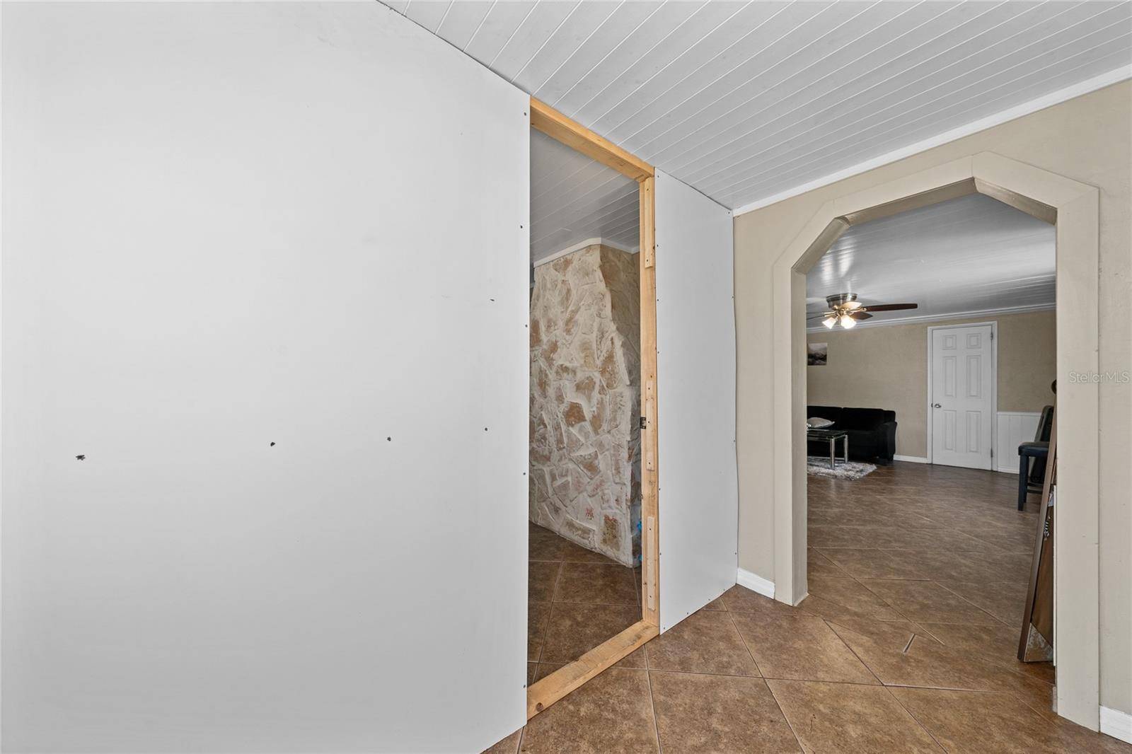 518 TOHOPEKALIGA AVE, Kissimmee, FL 34744