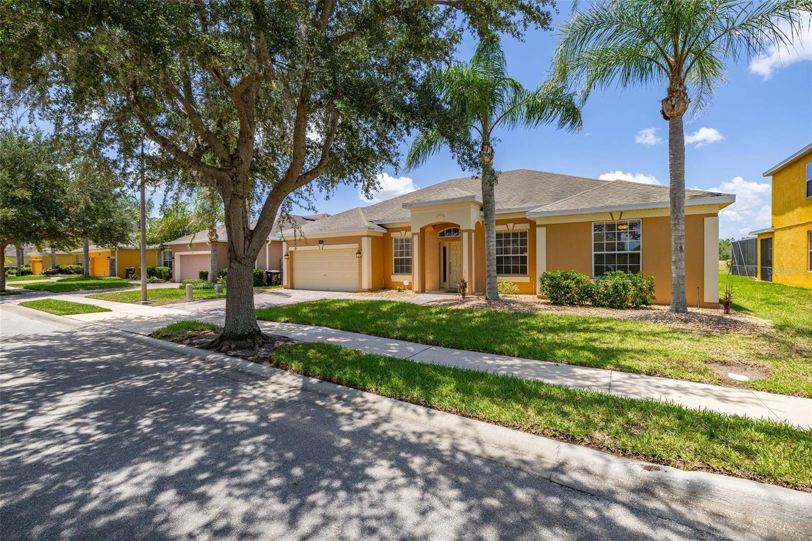 349 YELLOW SNAPDRAGON DR, Davenport, FL 33837