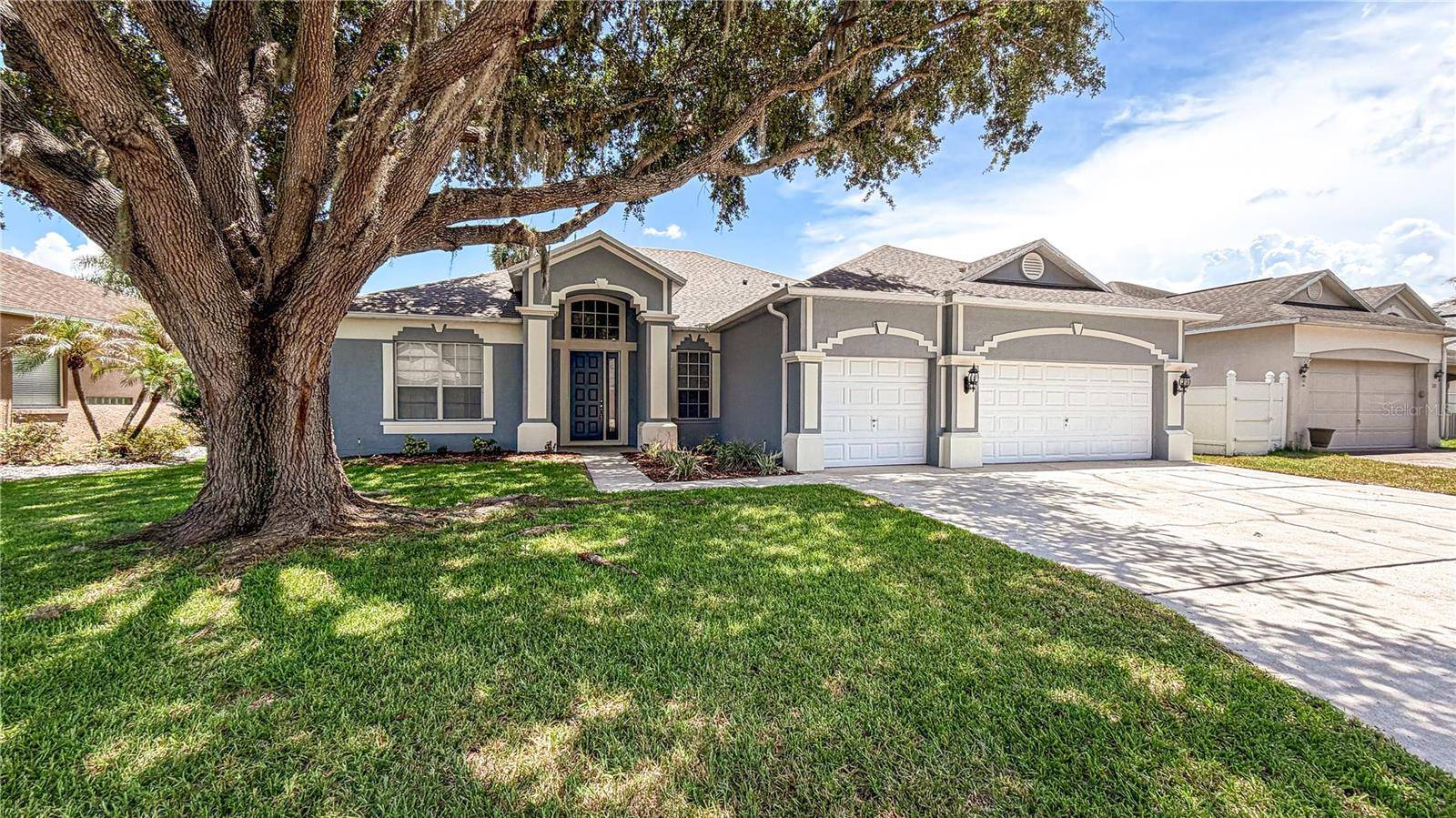123 GOLF COURSE Pkwy, Davenport, FL 33837