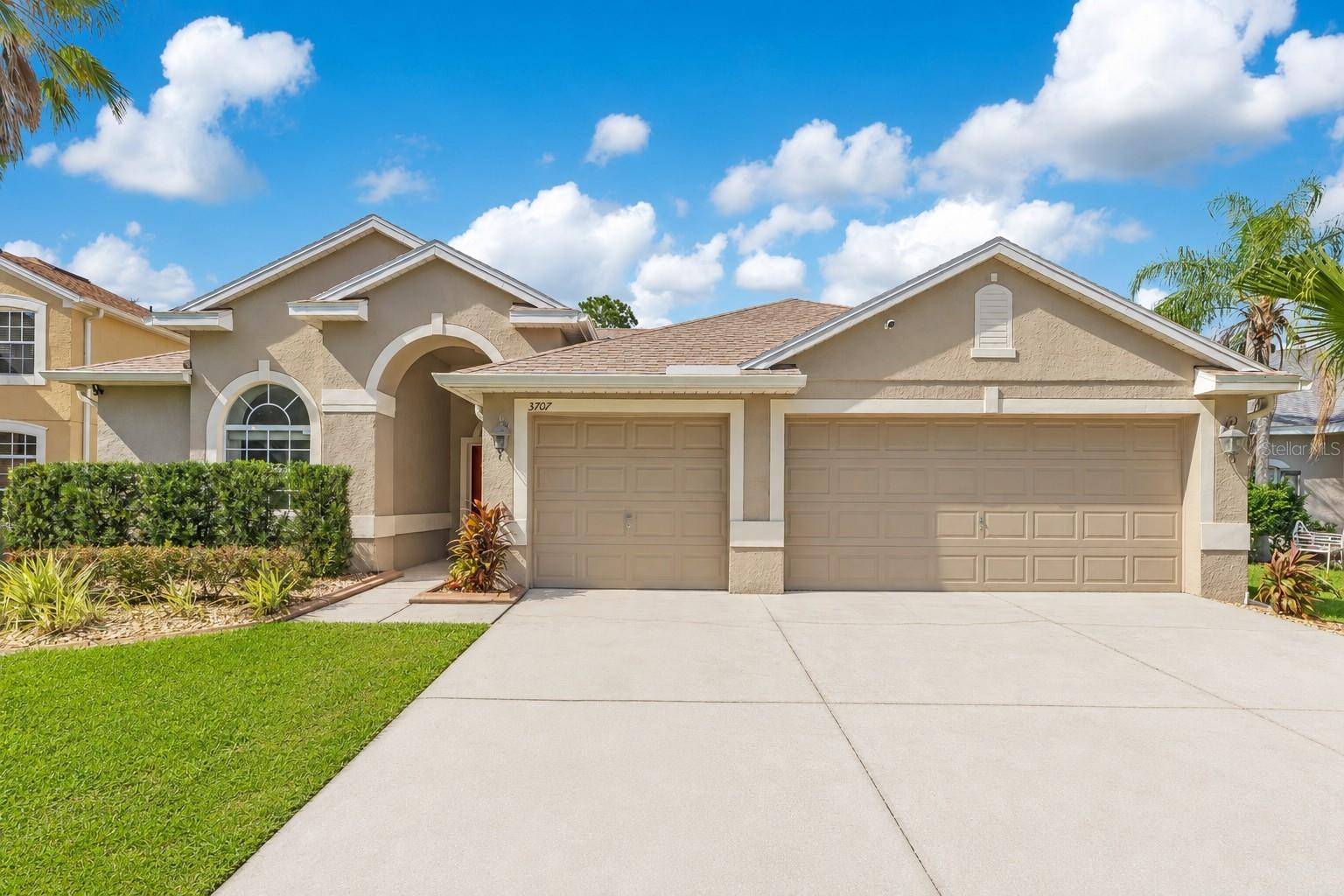 3707 MOON DANCER PL, St Cloud, FL 34772