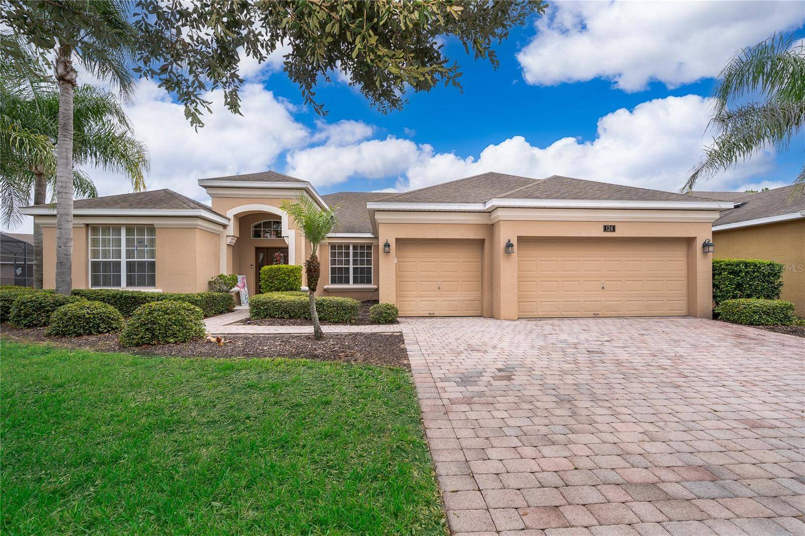 124 YELLOW SNAPDRAGON DR, Davenport, FL 33837