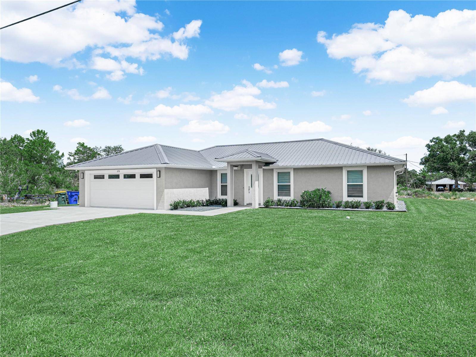 270 LINCOLN RD NE, Lake Placid, FL 33852