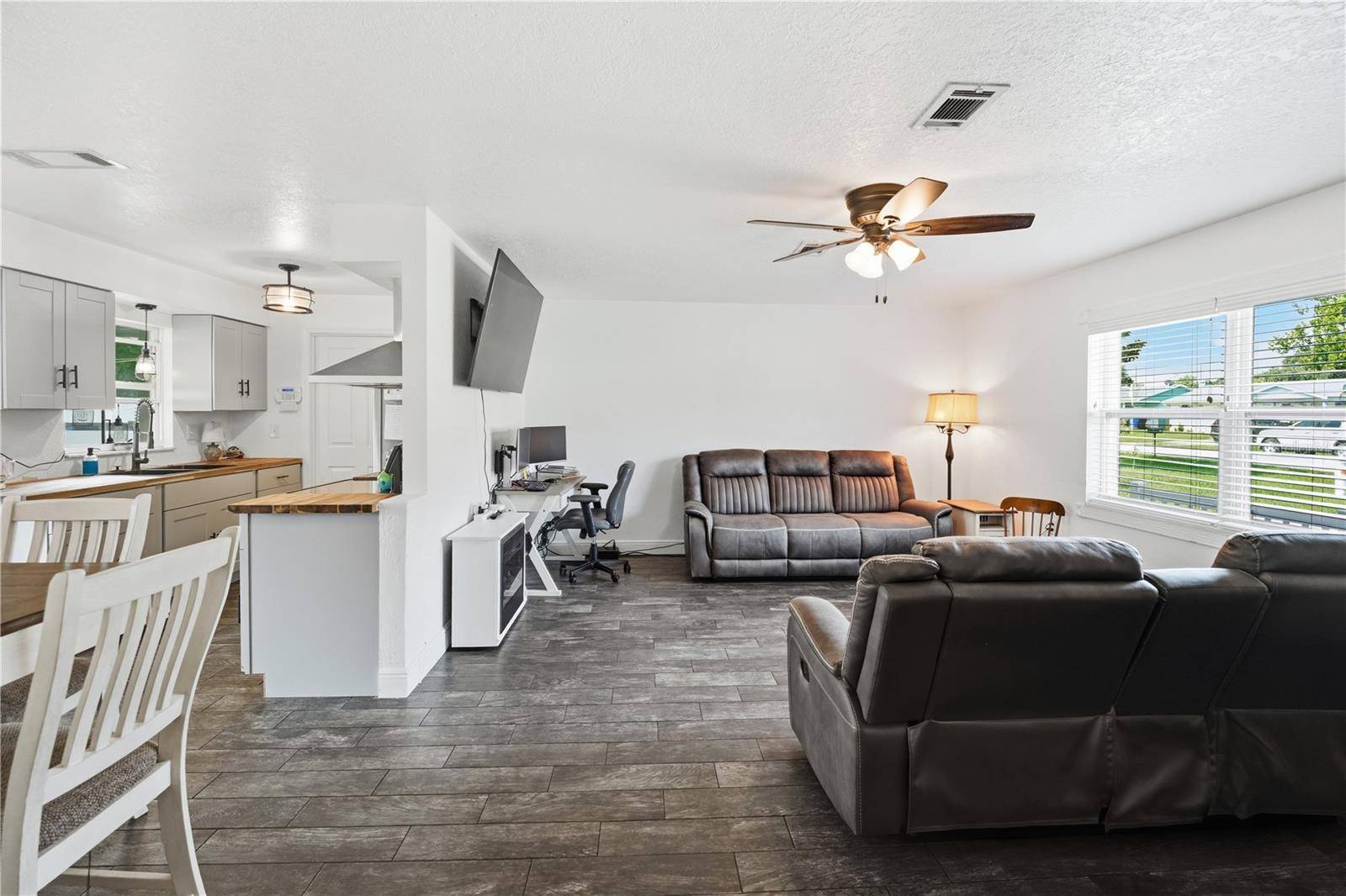 407 TENNESSEE AVE, St Cloud, FL 34769