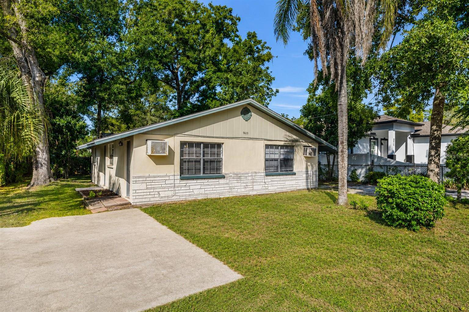 9610 N 12TH ST, Tampa, FL 33612