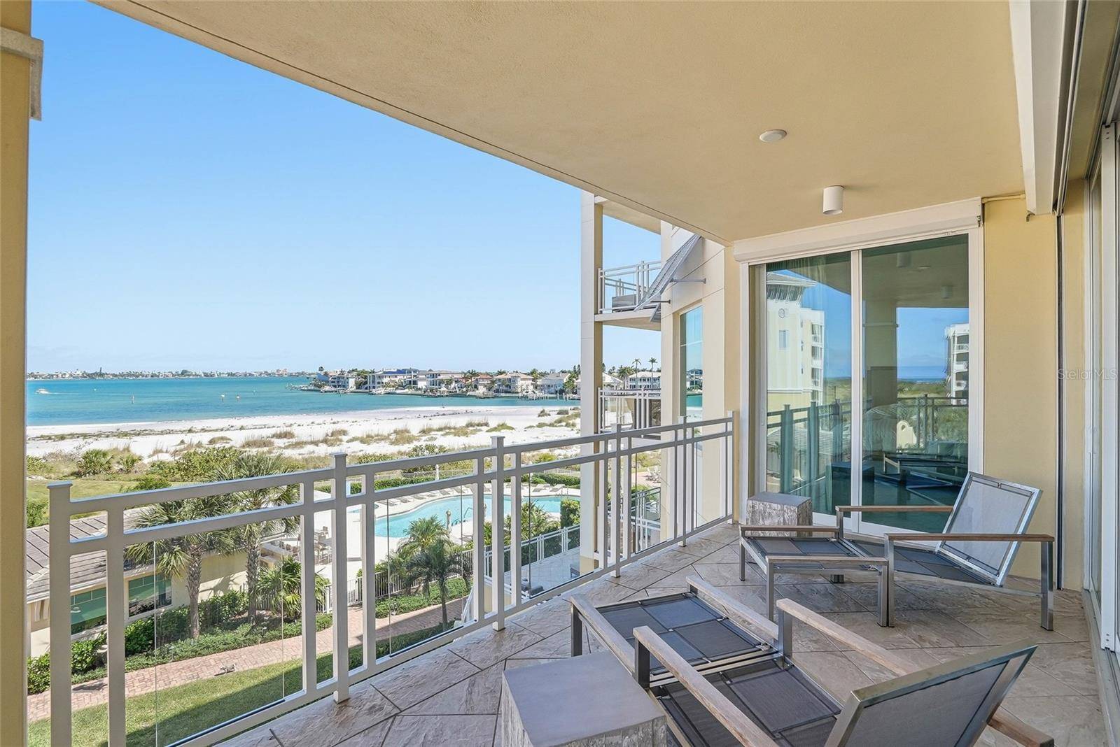650 COLLANY RD #401, Tierra Verde, FL 33715