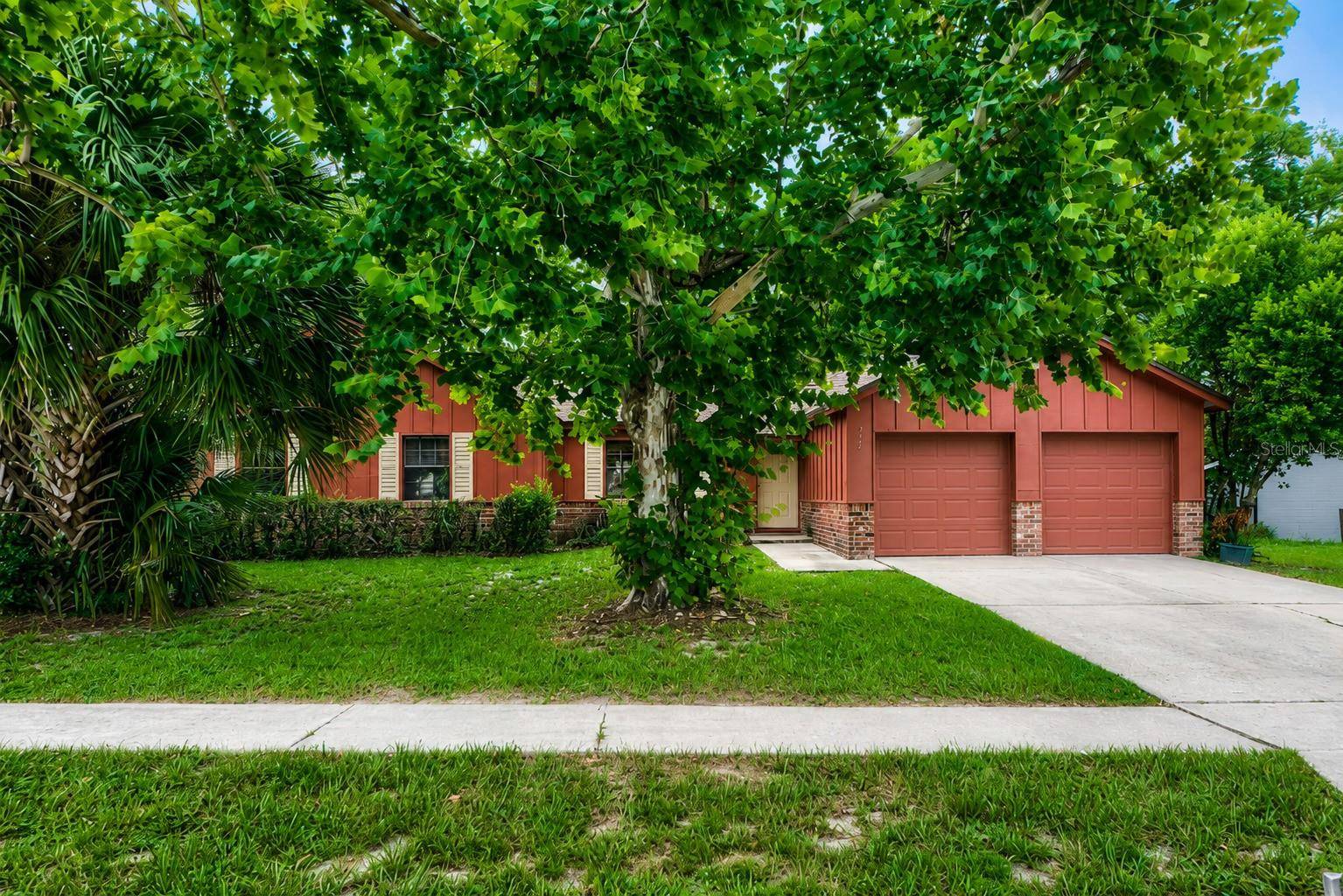 717 LANCEWOOD DR, Winter Springs, FL 32708
