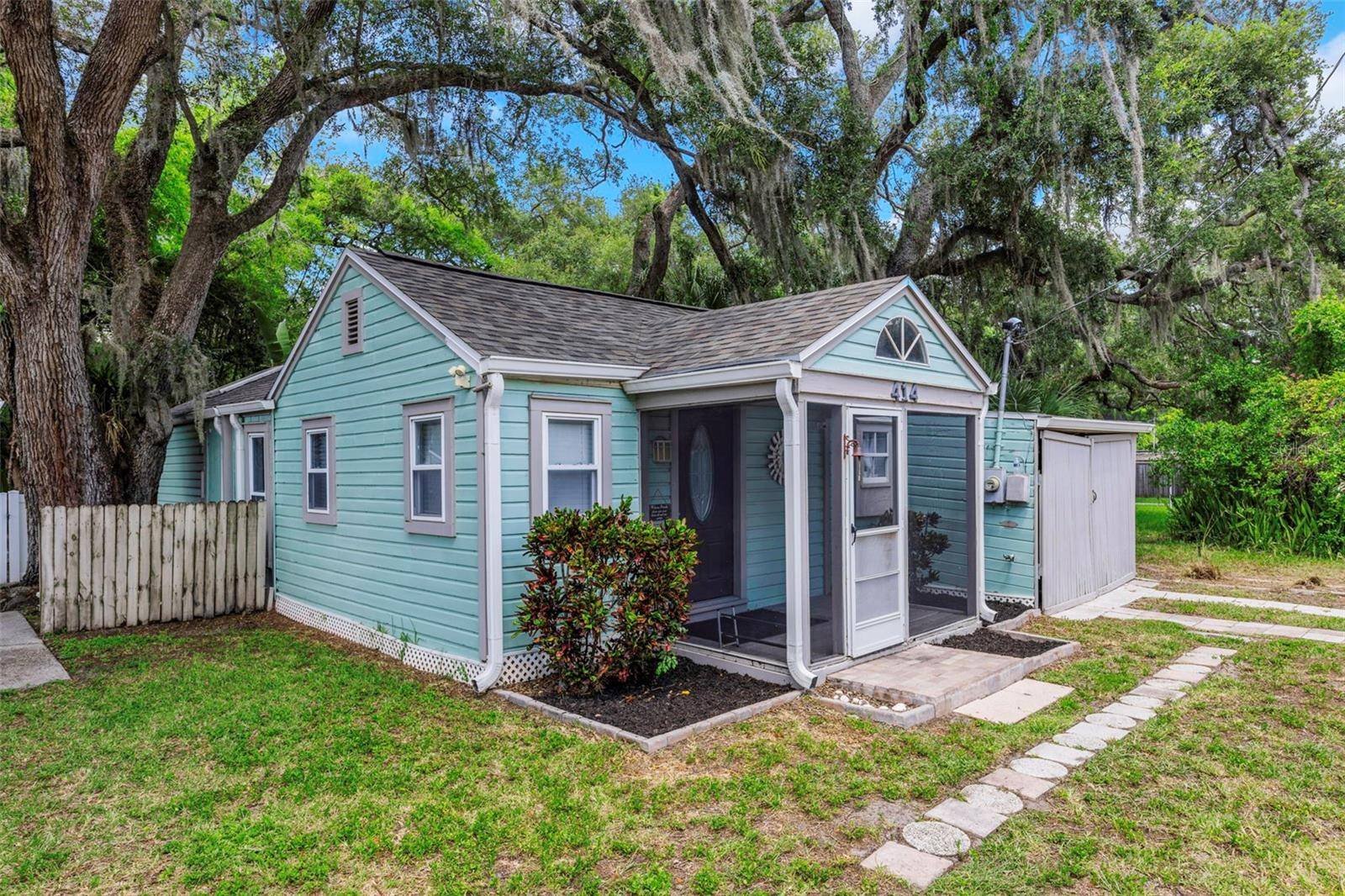414 TAMPA RD, Palm Harbor, FL 34683