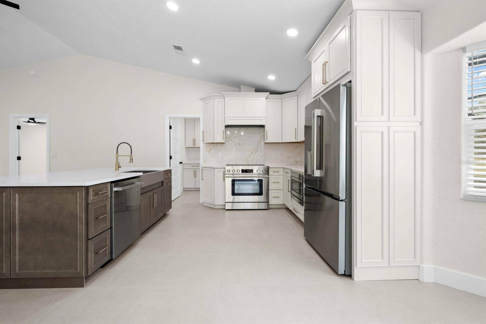 9086 GROVE RD, Brooksville, FL 34613