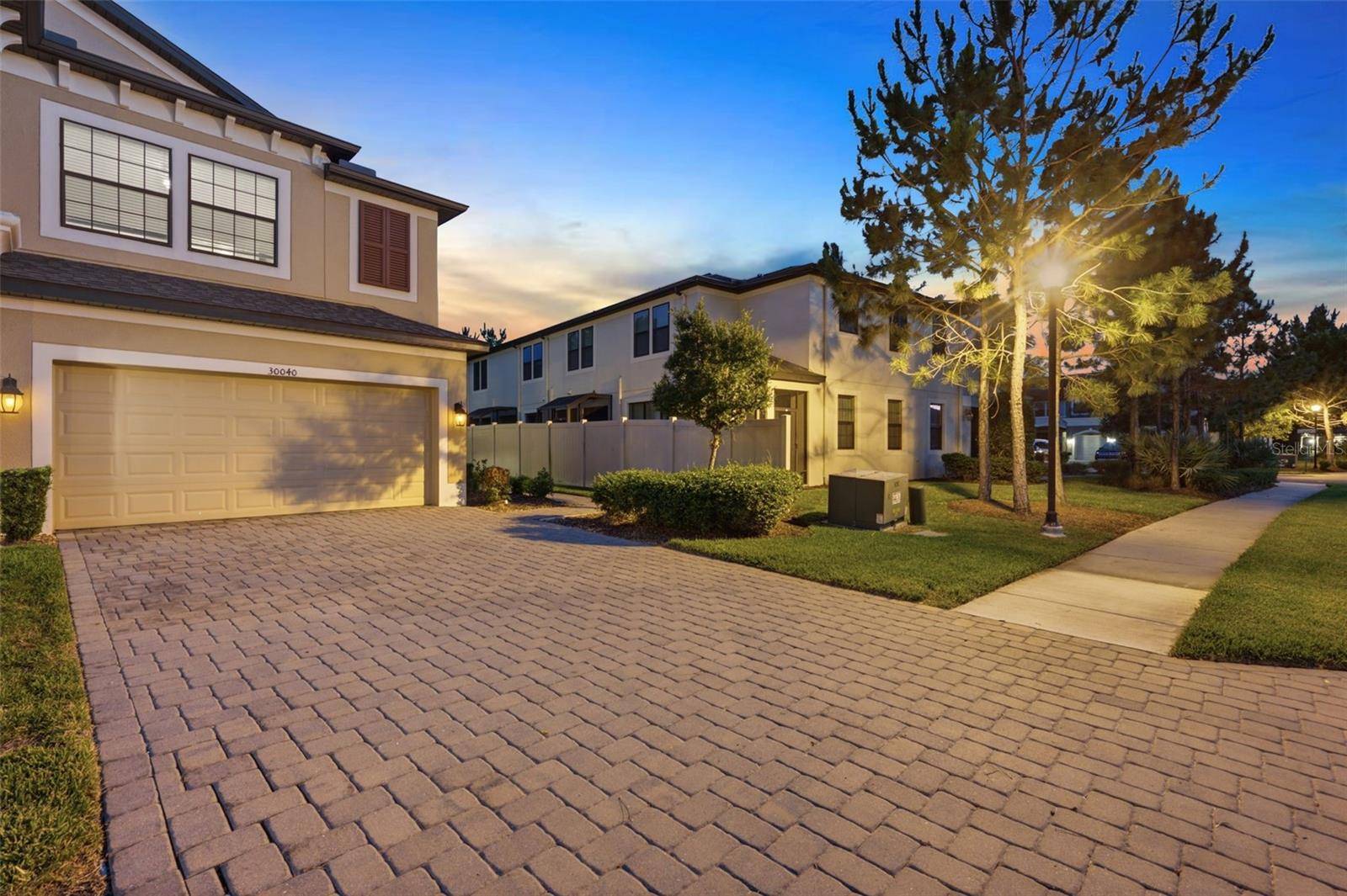 30040 SOUTHWELL LN, Wesley Chapel, FL 33543