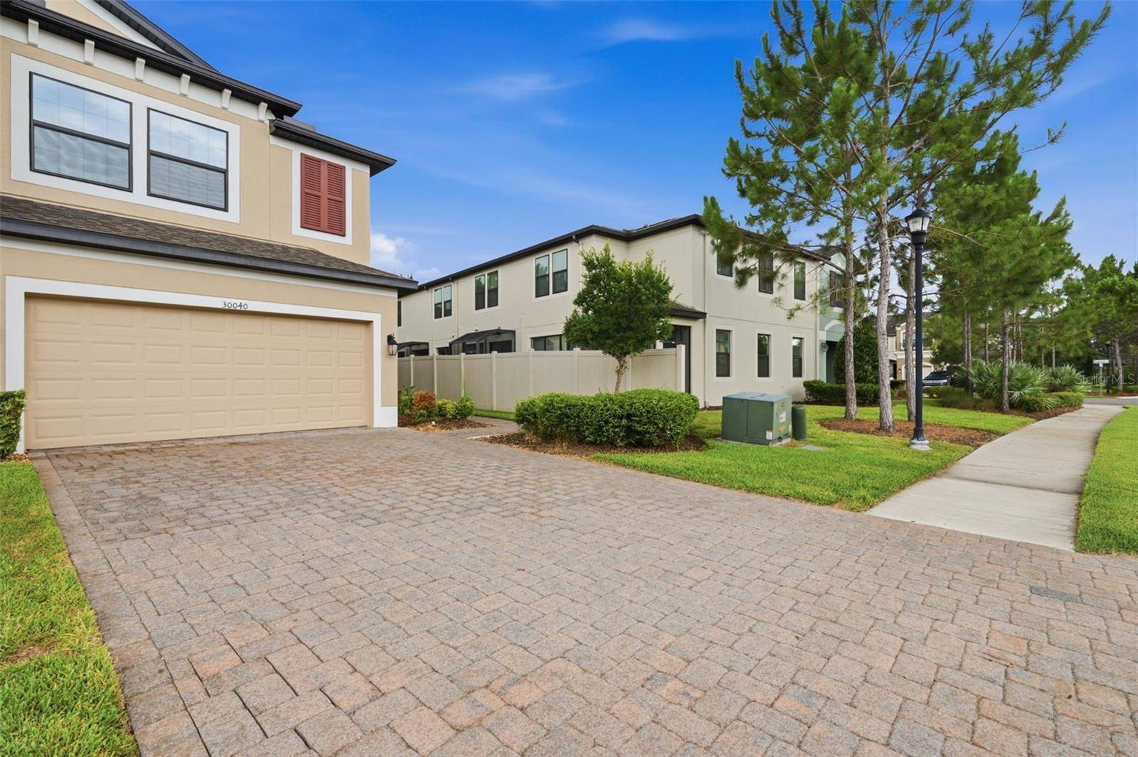30040 SOUTHWELL LN, Wesley Chapel, FL 33543