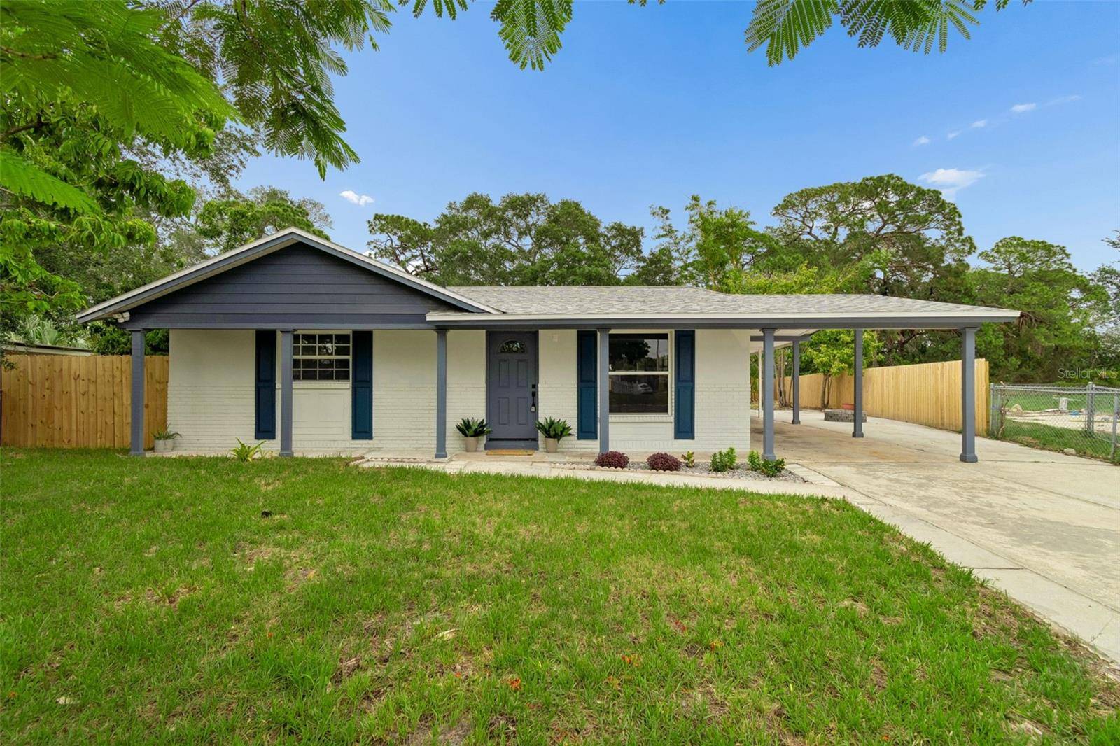 6532 S WEST SHORE CIR, Tampa, FL 33616