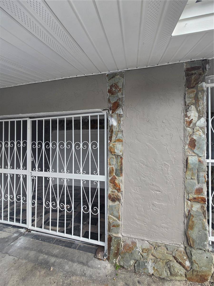 3905 E OSBORNE AVE, Tampa, FL 33610