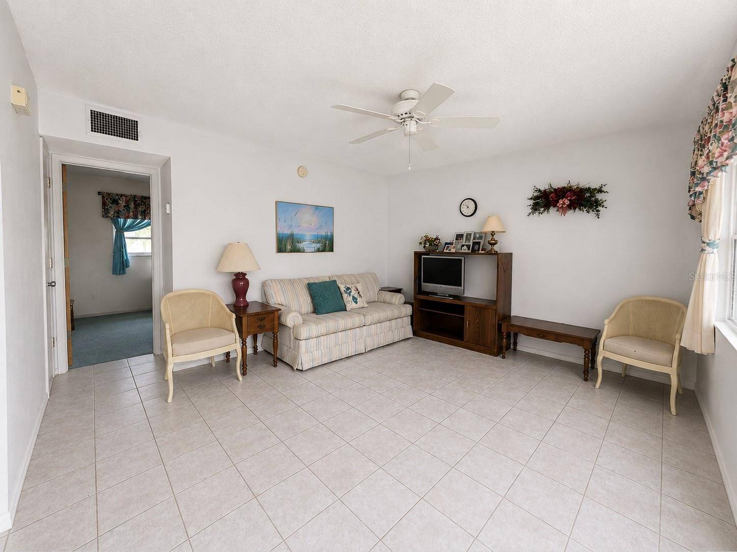 250 ROSERY RD NW #328, Largo, FL 33770