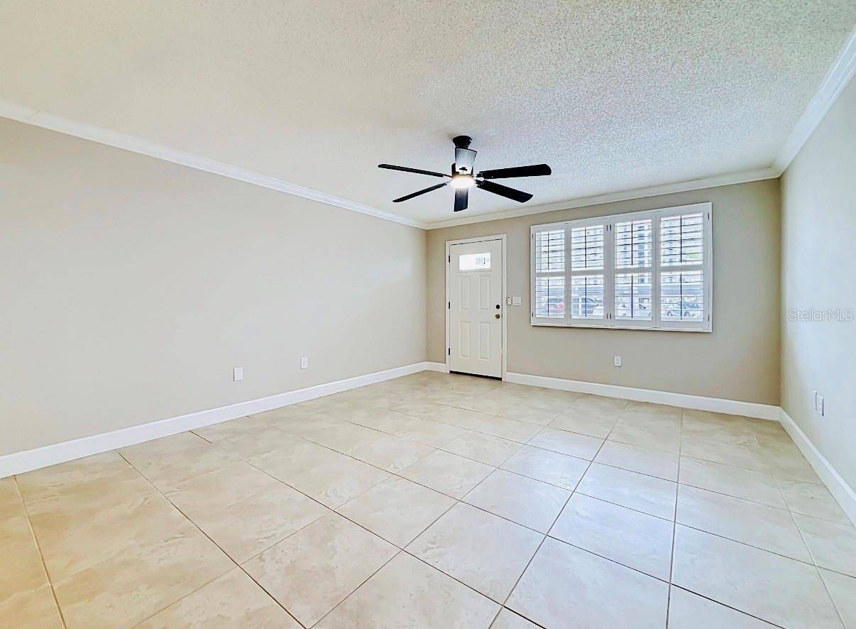 6025 SHORE BLVD S #106, Gulfport, FL 33707