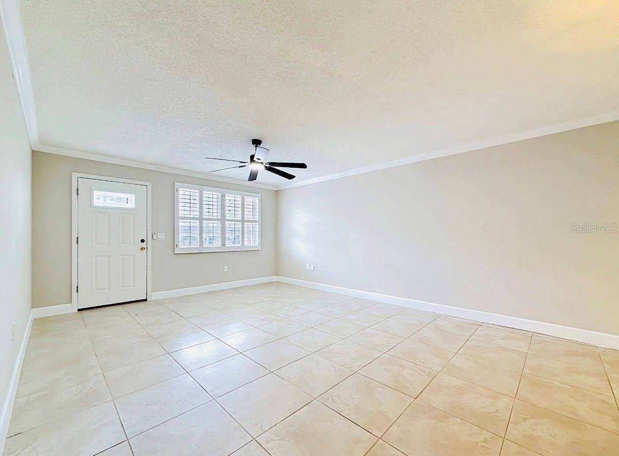6025 SHORE BLVD S #106, Gulfport, FL 33707
