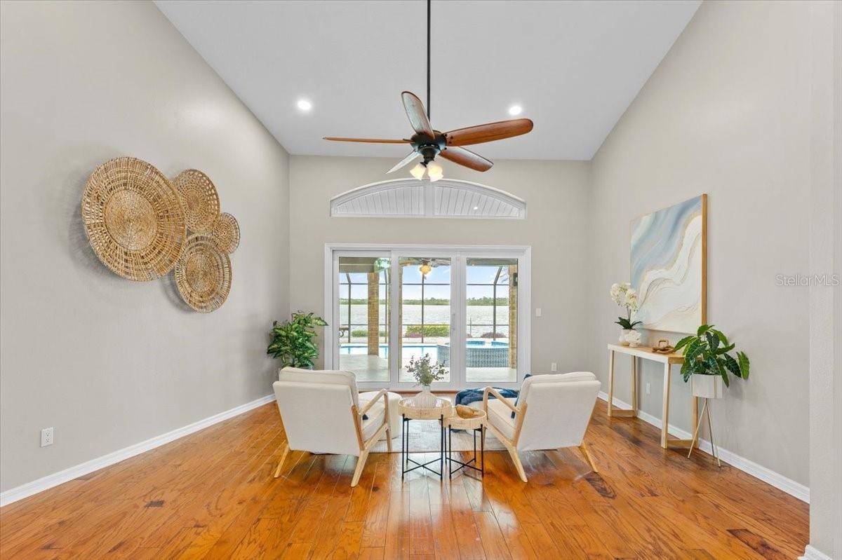 1589 MARY LN, Tarpon Springs, FL 34689