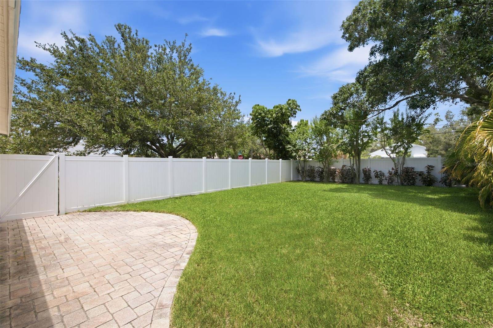 1470 28TH AVE N, St Petersburg, FL 33704