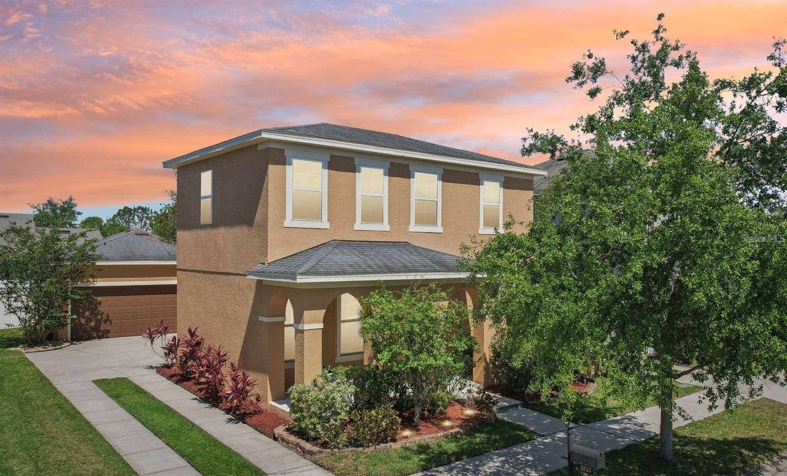 5233 SUNCATCHER DR, Wesley Chapel, FL 33545