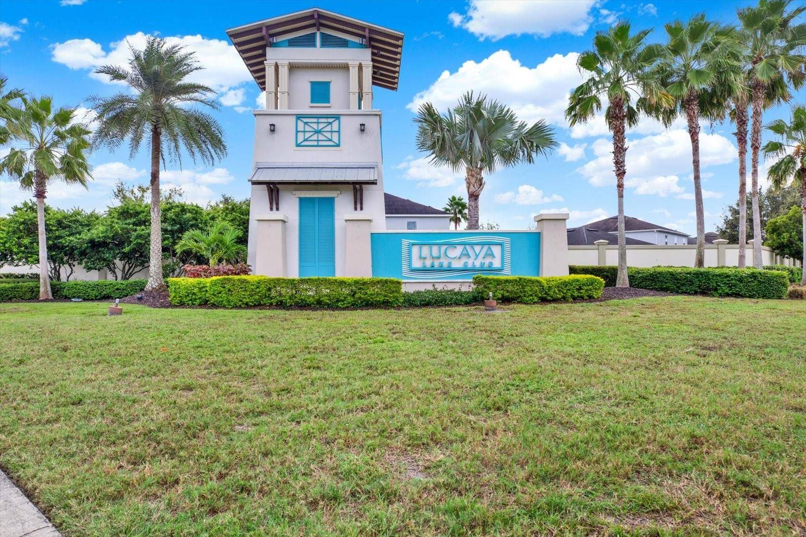11702 LAKE LUCAYA DR, Riverview, FL 33579