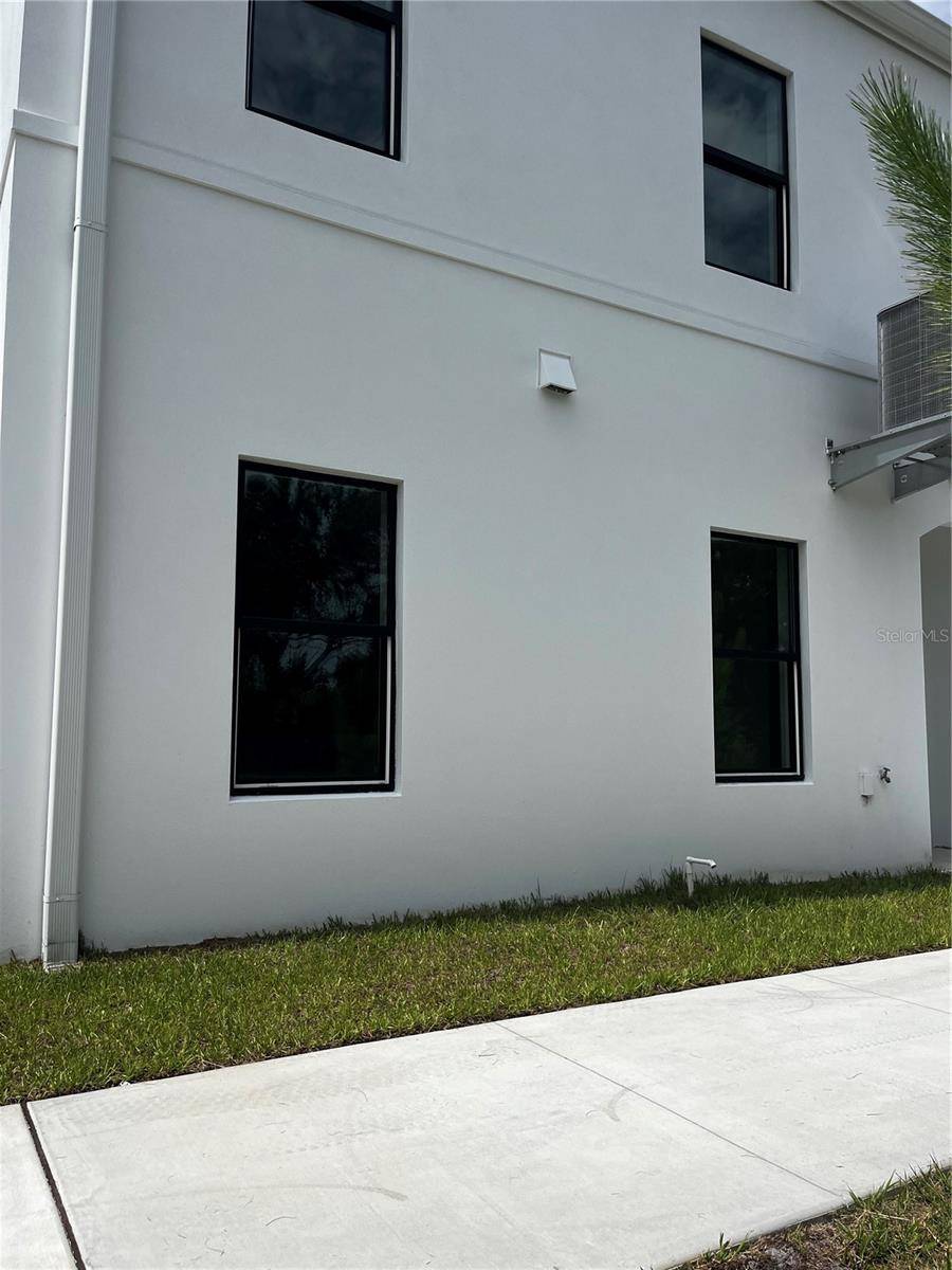 4363 CAMBIO GARDENS CT, Tampa, FL 33610