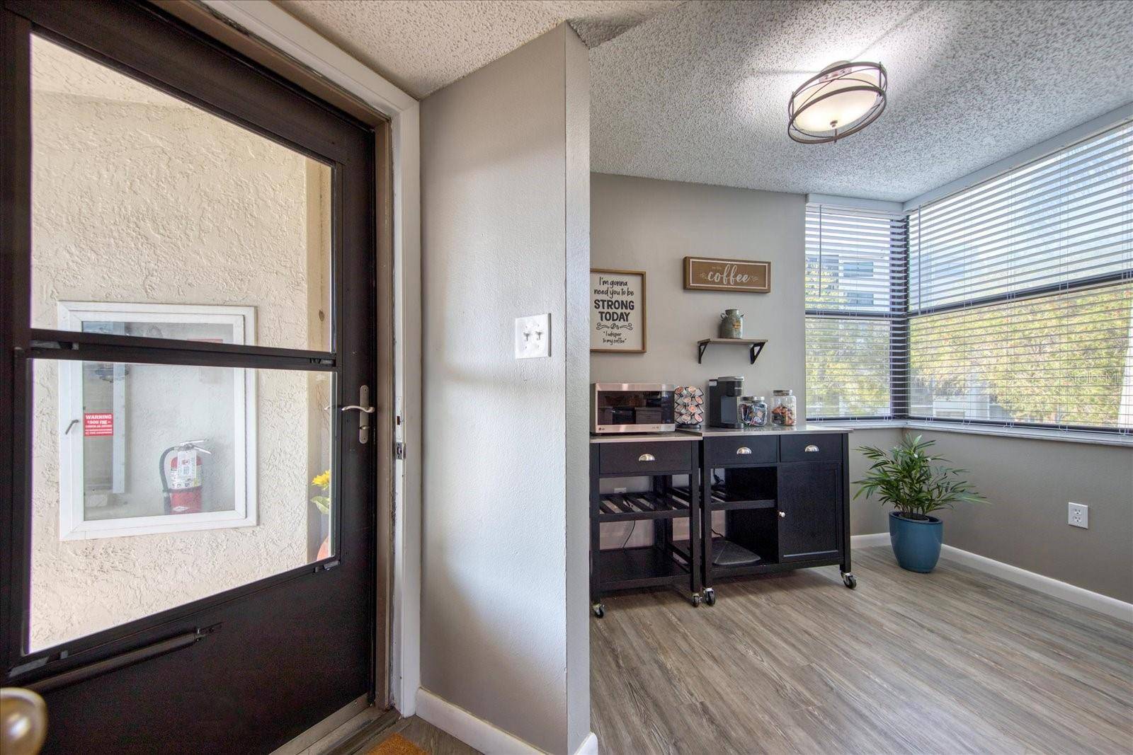 1324 PASADENA AVE S #201, South Pasadena, FL 33707