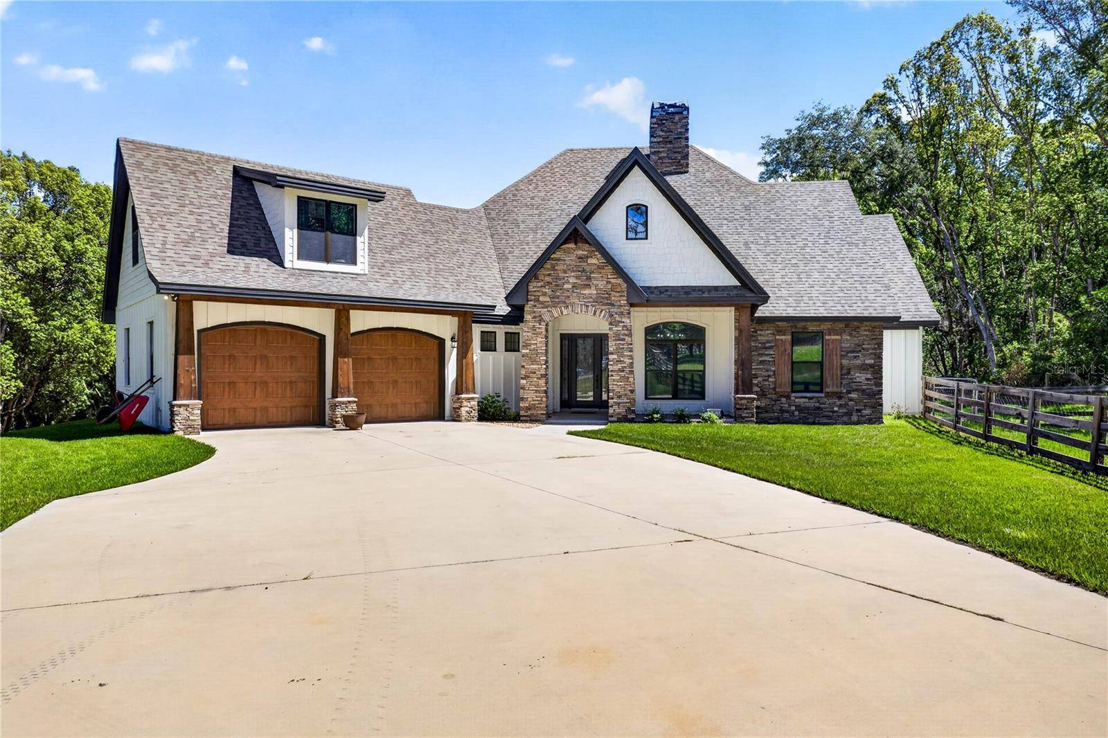 17265 MEADOW BLUFF VW, Dade City, FL 33523