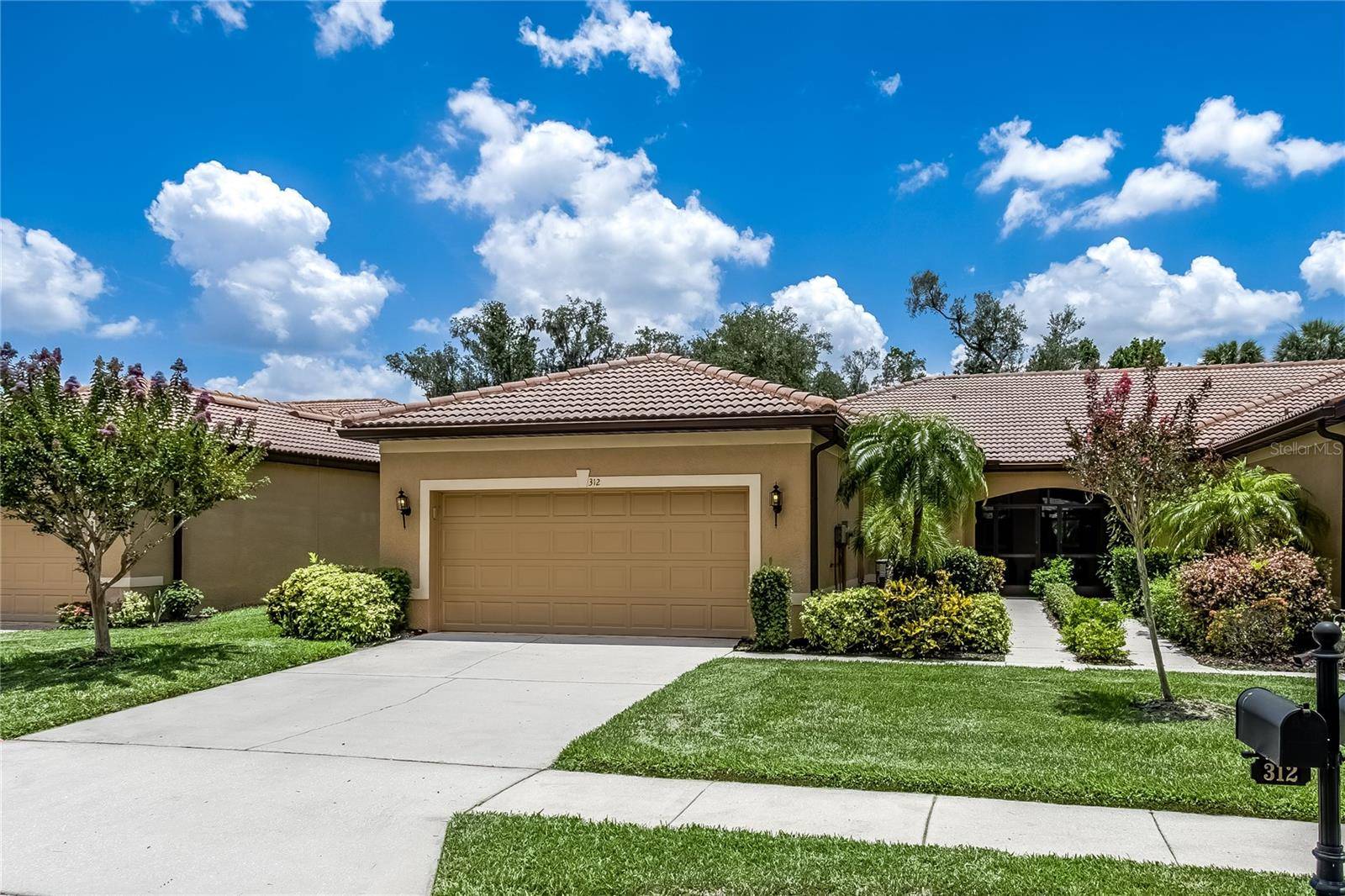 312 SENECA FALLS DR, Apollo Beach, FL 33572