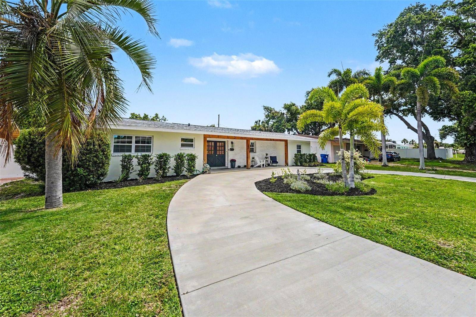 6825 11TH AVE N, St Petersburg, FL 33710