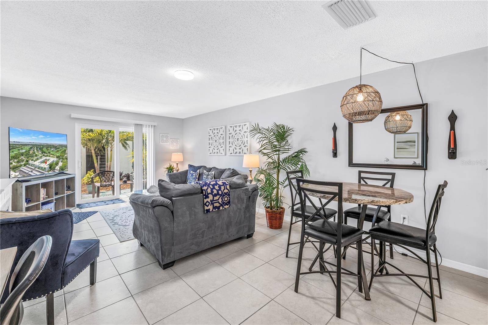 701 POINSETTIA RD #116, Belleair, FL 33756