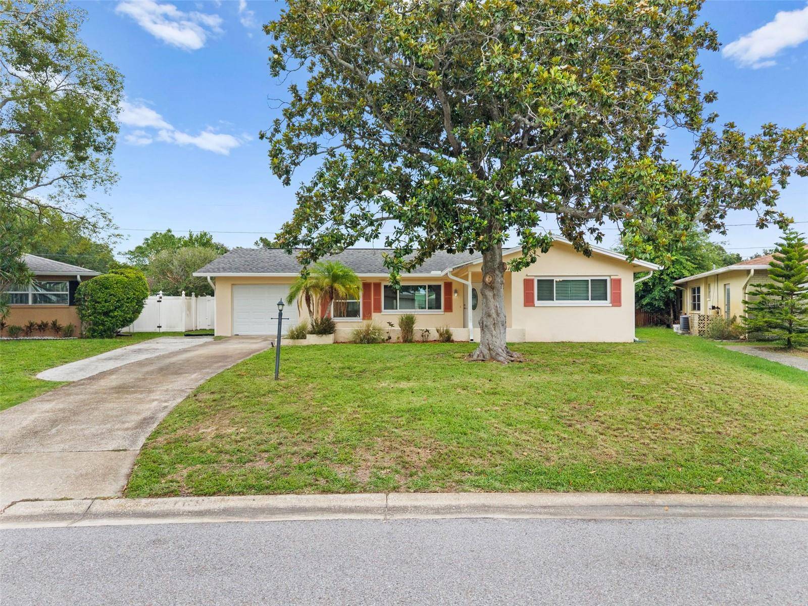 2169 PINE RIDGE DR, Clearwater, FL 33763
