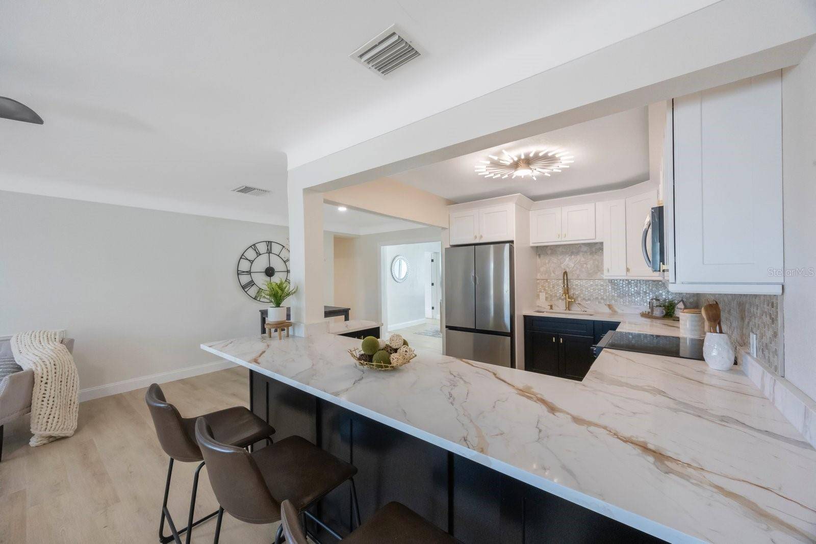 280 41ST AVE, St Pete Beach, FL 33706