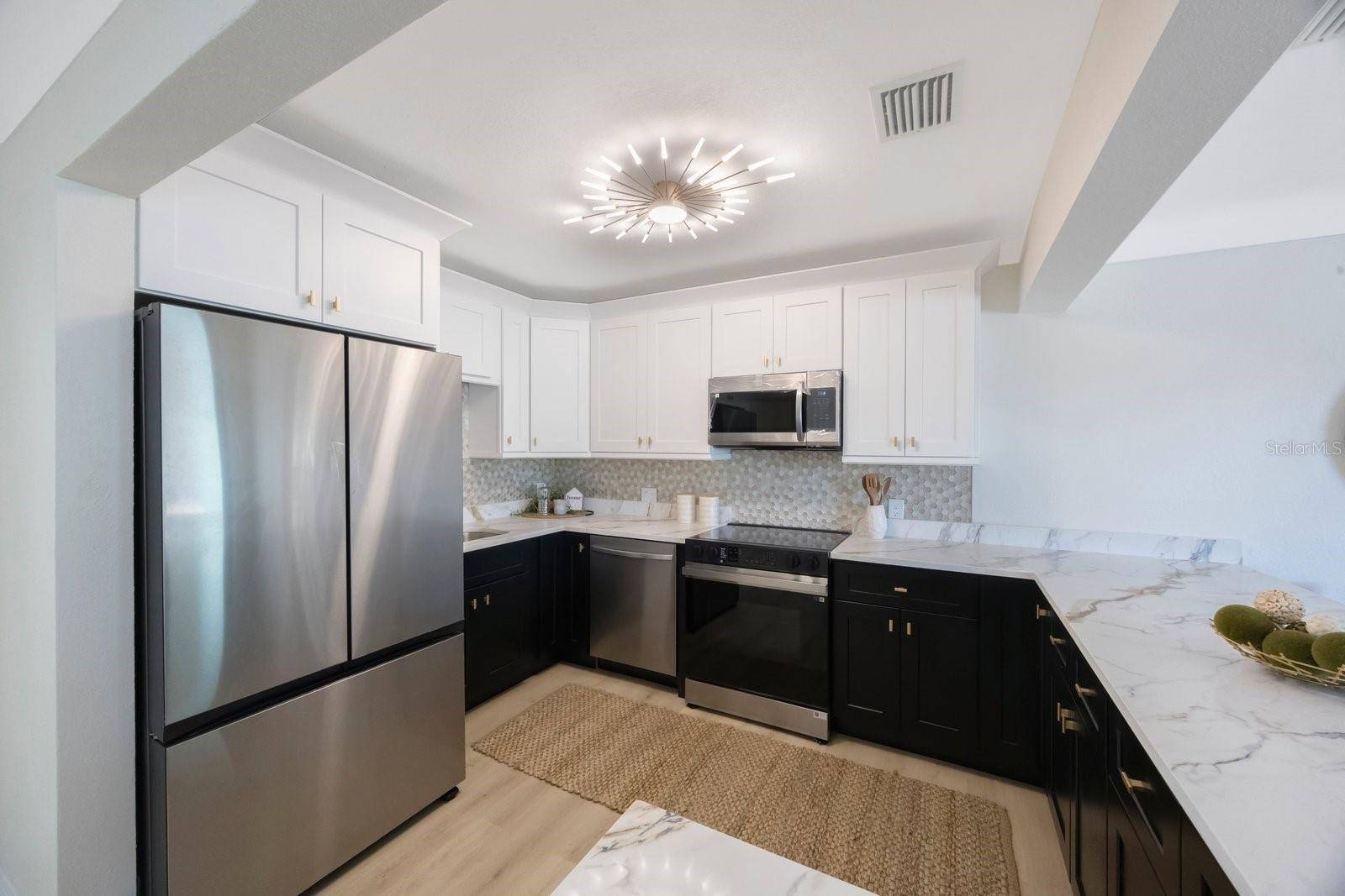 280 41ST AVE, St Pete Beach, FL 33706