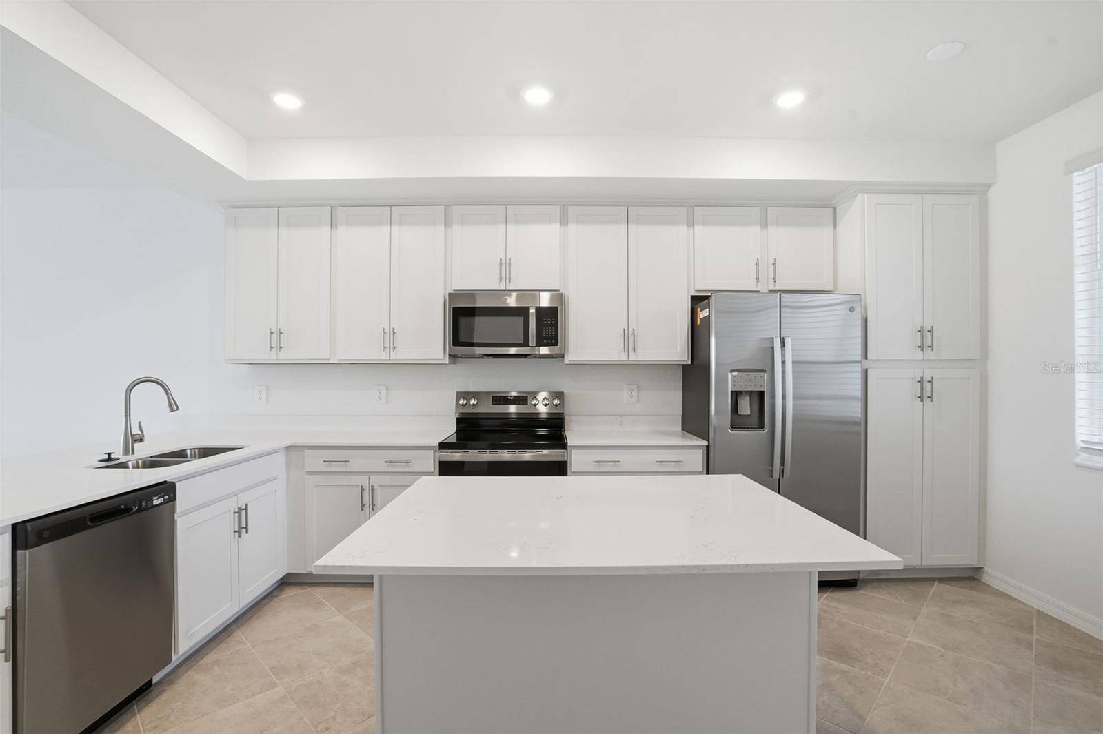 19110 SCALLOP LOOP #204, Lakewood Ranch, FL 34211