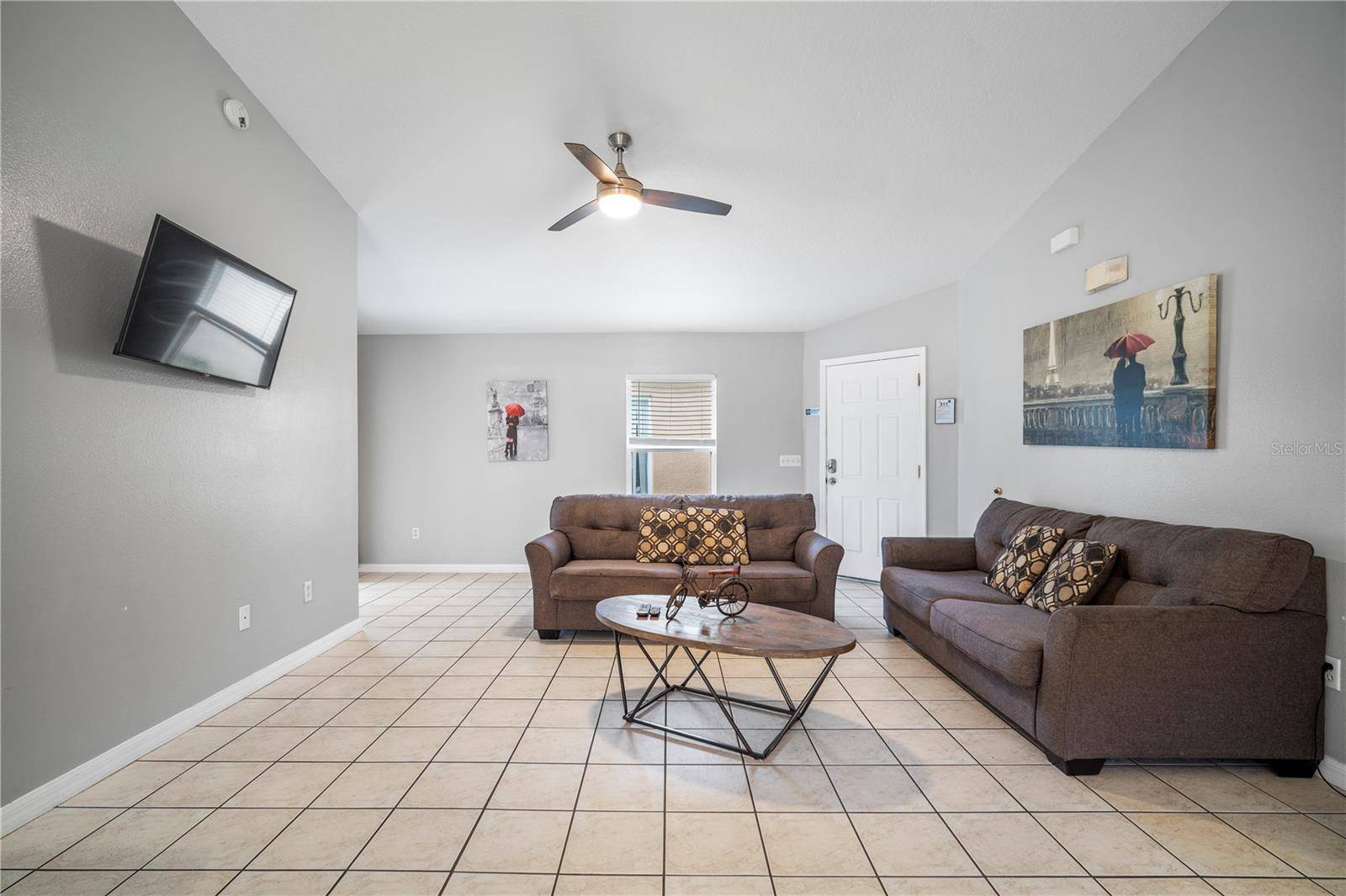126 SUNDOWN CT, Davenport, FL 33896