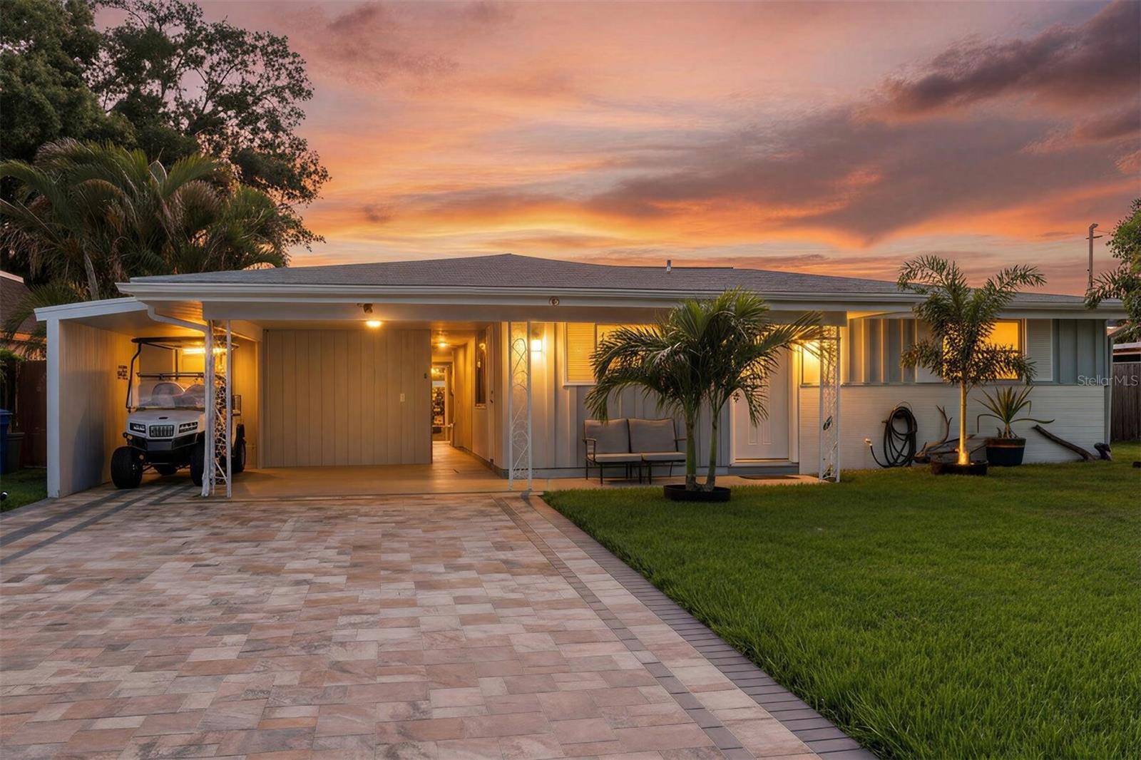 96 NEW YORK AVE, Dunedin, FL 34698