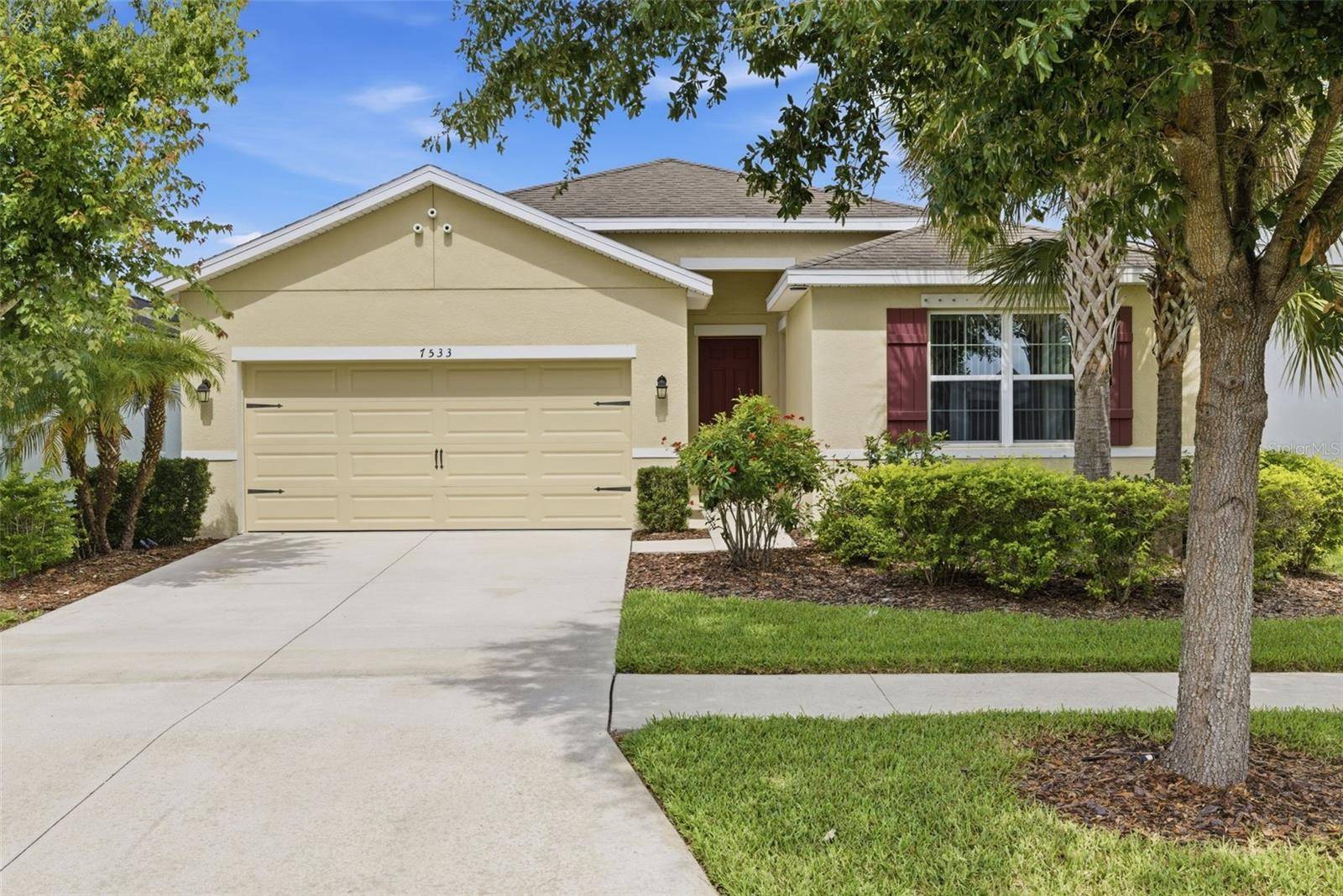 7533 LANTERN PARK AVE, Apollo Beach, FL 33572
